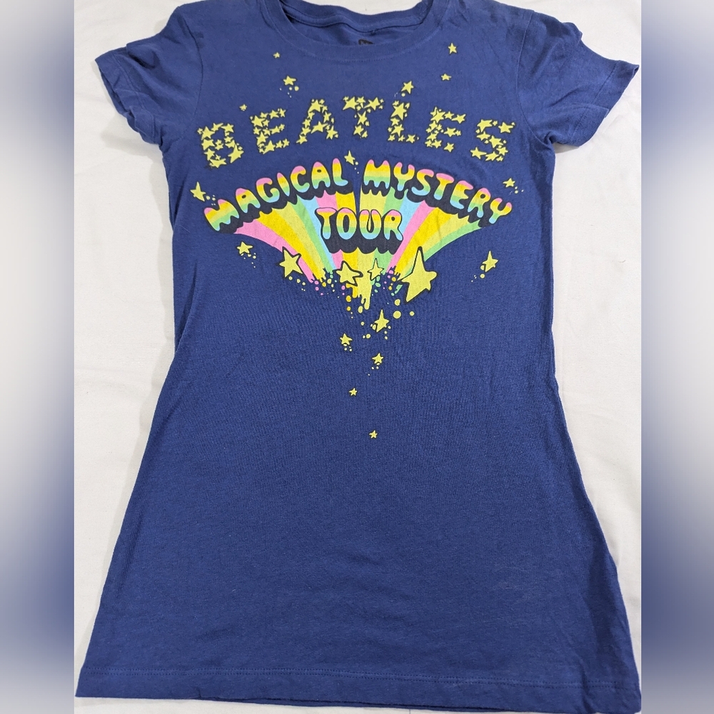 The Beatles NWOT Magical Mystery Tour Blue T-Shirt Size Medium